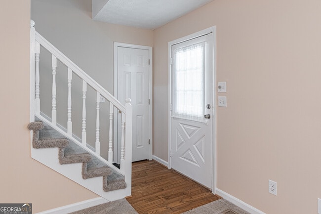 Building Photo - 5747 Starboard Ct