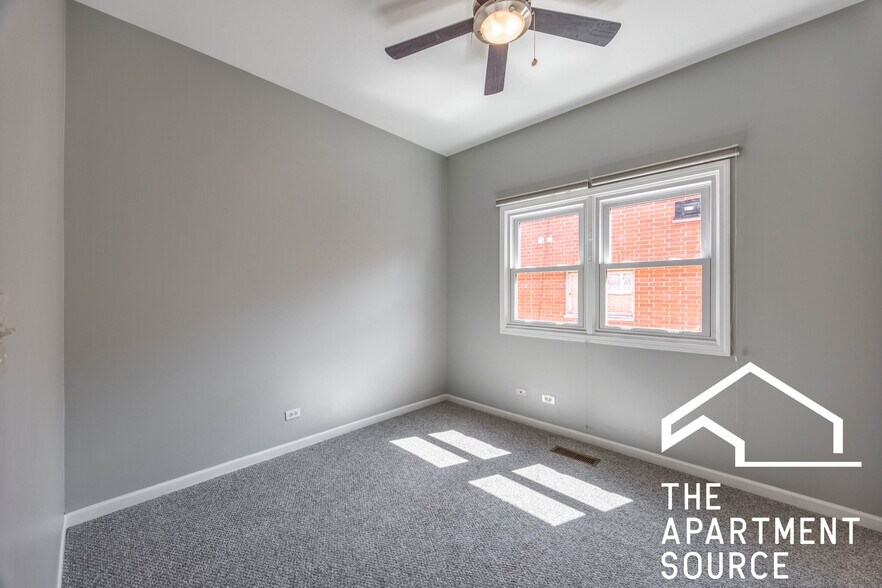 Building Photo - 855 W Erie St