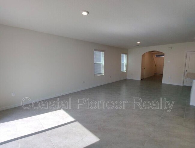 Building Photo - 34260 Jasper Stone Dr