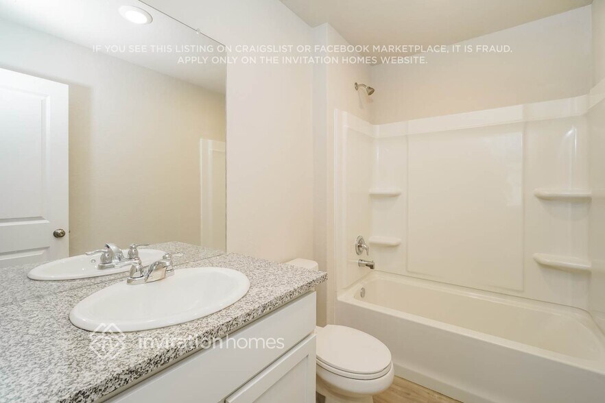 Building Photo - 10543 Varmus Dr
