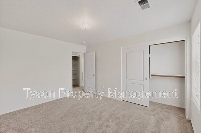 Building Photo - 9012 Sandy Spring Ave SW