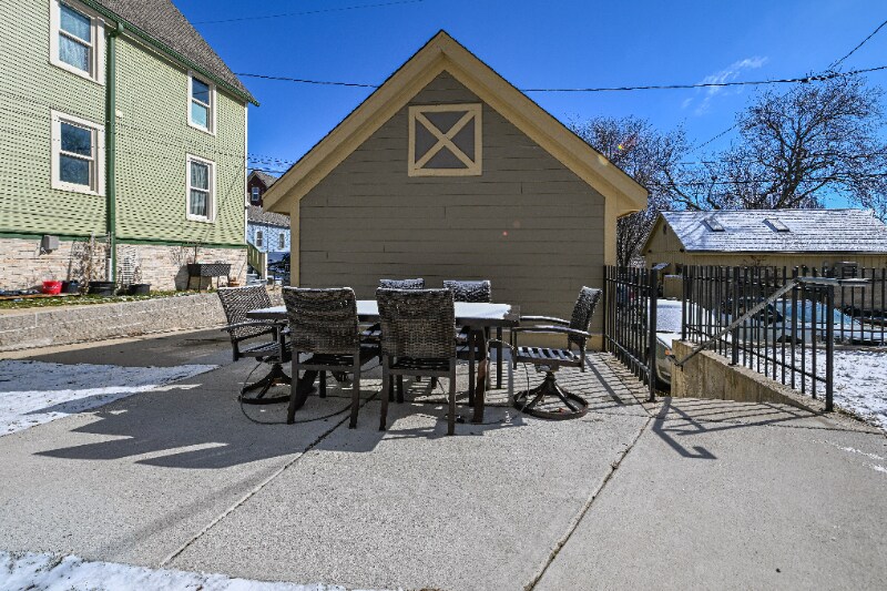 Building Photo - 1820 N 1st St