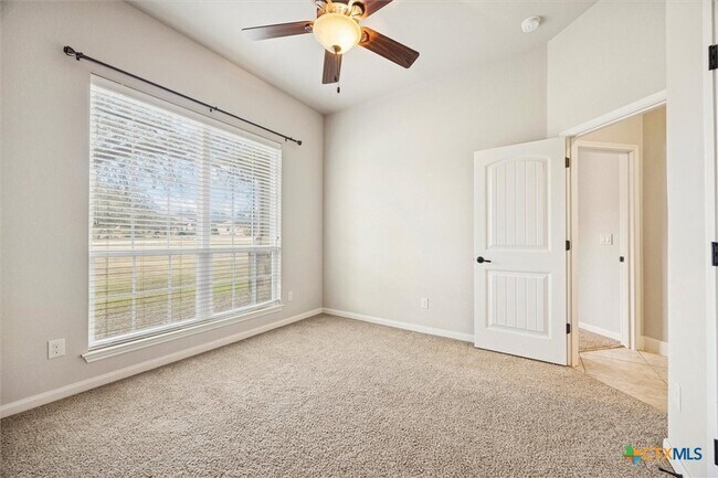 Building Photo - 249 Legacy Hills