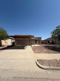 Building Photo - 14345 Desert Sage Dr