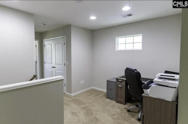 Building Photo - 641 Dawsons Park Wy