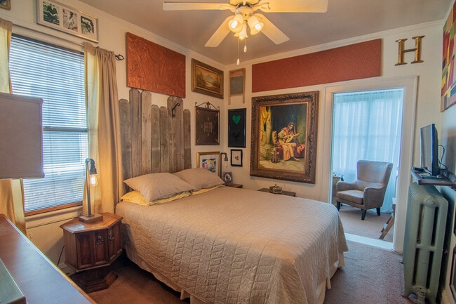 Building Photo - 7741 S Chappel Ave