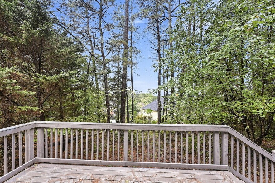 Building Photo - 235 Grayland Creek Dr
