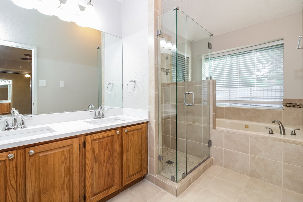 Building Photo - 9004 Willoughby Ct