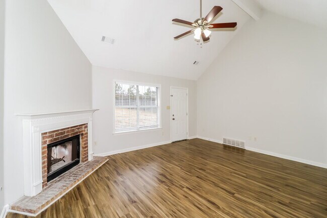 Building Photo - 10010 Cameron Ridge TR