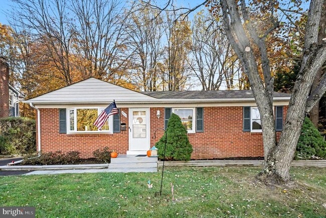 Building Photo - 4111 Hoffman Dr