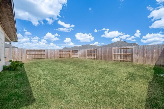 Building Photo - 4963 Pne Hvn Ln