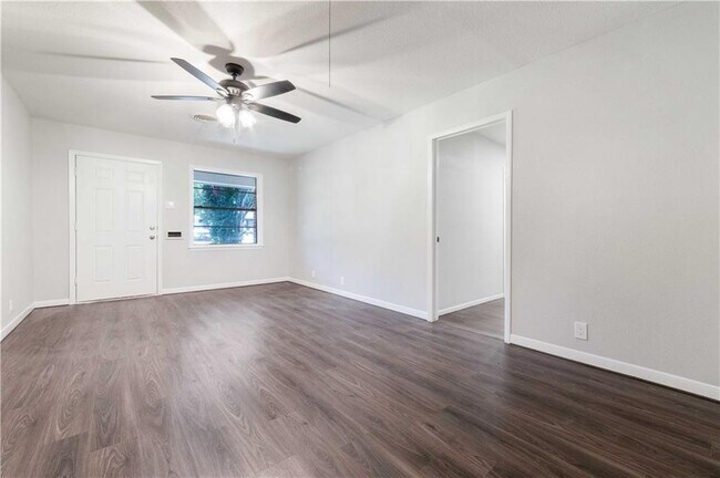 Building Photo - 1903 S 19th St