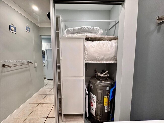 Building Photo - 1480 S Ocean Blvd