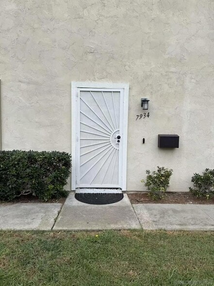 Building Photo - 7934 Camino Huerta