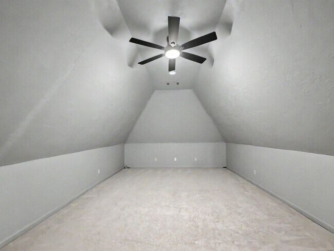 Building Photo - 1706 Mossy Oak Ln