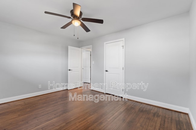 Building Photo - 354 Berry St