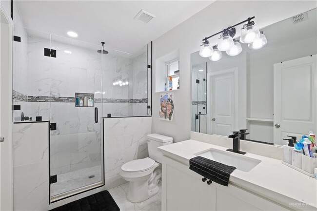 Building Photo - 4104 S Rodman Ln