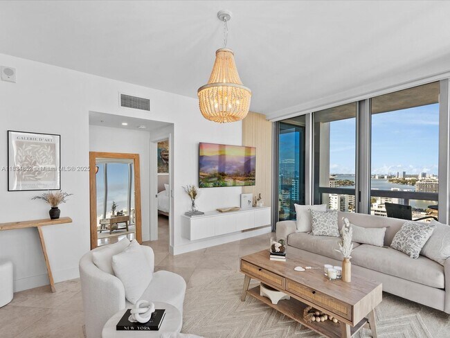 Building Photo - 6899 Collins Ave