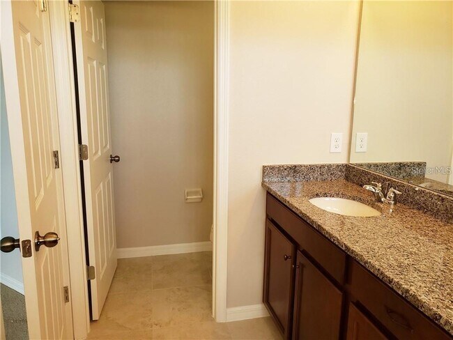 Building Photo - 15915 Marina Bay Dr