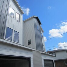 Building Photo - 2419 Rosewood St