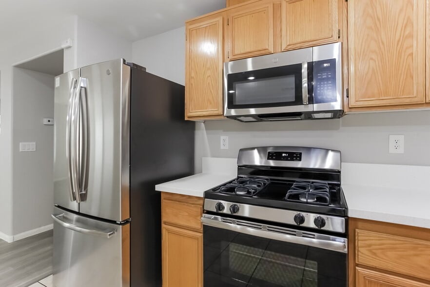 Building Photo - 6586 Pacific Screech Pl