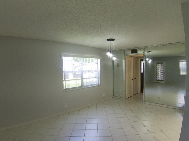 Building Photo - 241 Piedmont F
