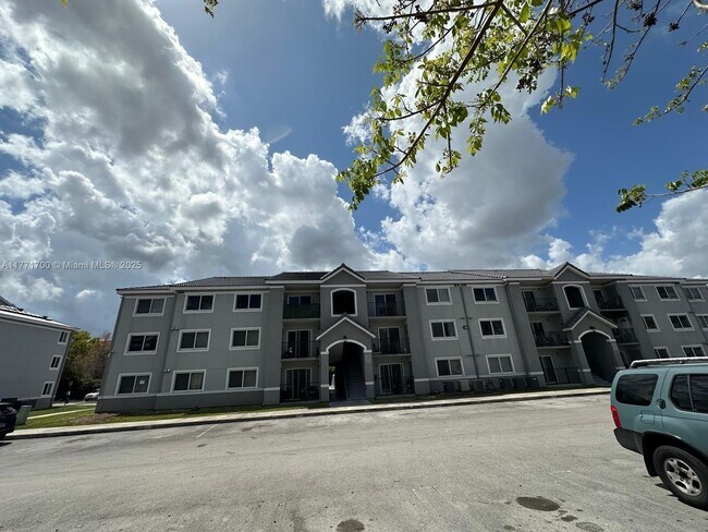 Building Photo - 15422 SW 284th St