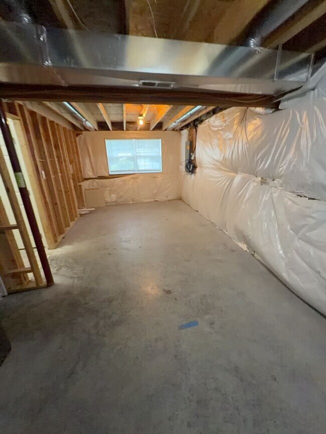 Building Photo - 100 Kaleigh Dr