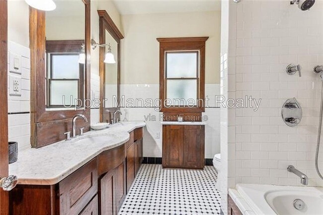 Building Photo - 7533 Jeannette St