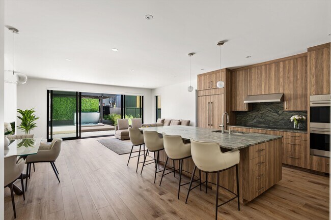 Building Photo - 337 Stotts Ml Rd