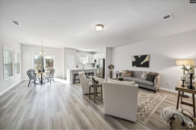 Building Photo - 227 Carillo