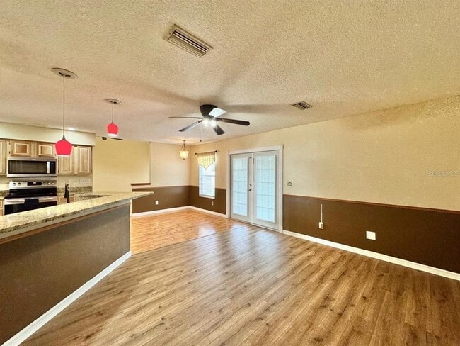 Building Photo - 5333 Casa Nueva Dr