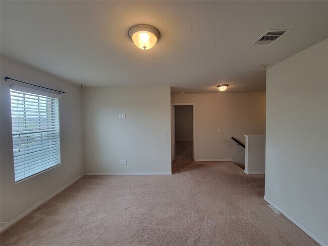 Building Photo - 20135 Linden Spruce Ln