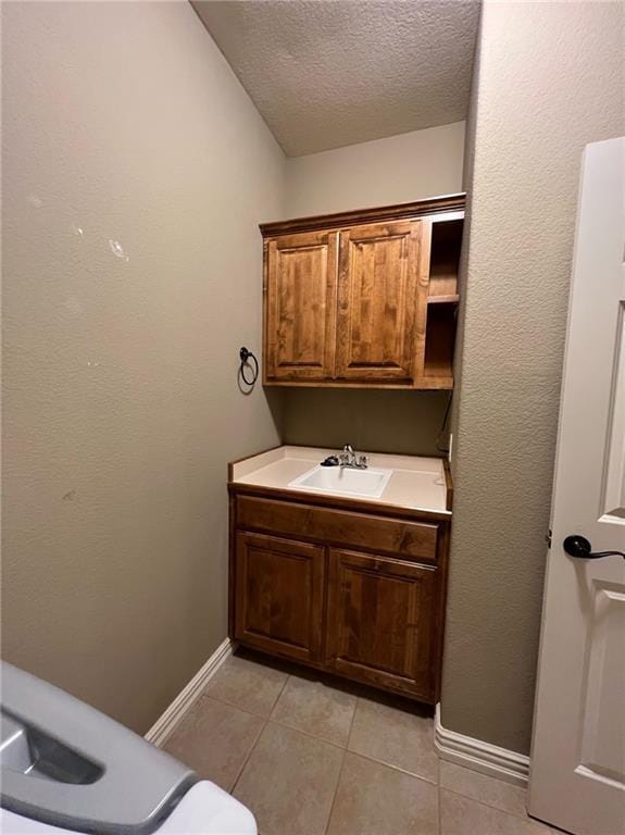 Building Photo - 1004 NE Carnahan Ct