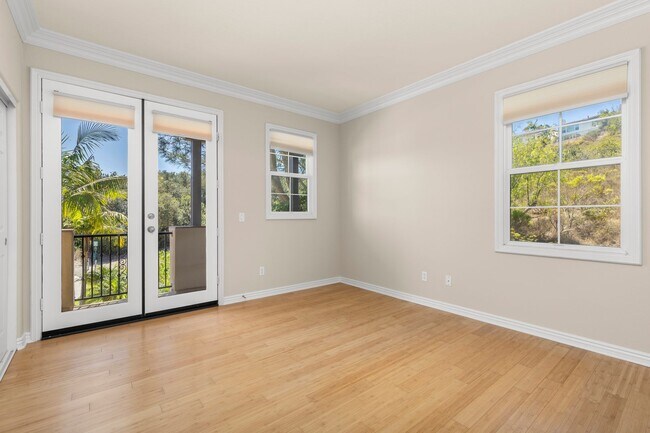 Building Photo - Elegant 5-Bedroom Carmel Valley Home with ...