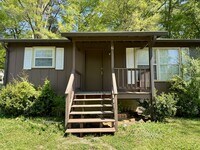 Building Photo - 2 Clervue Cir NE