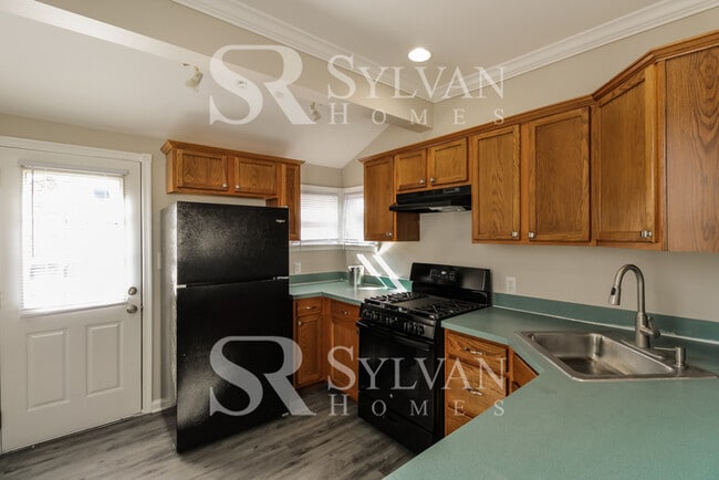 Building Photo - At Last, This Is What You Have Been Searching For!