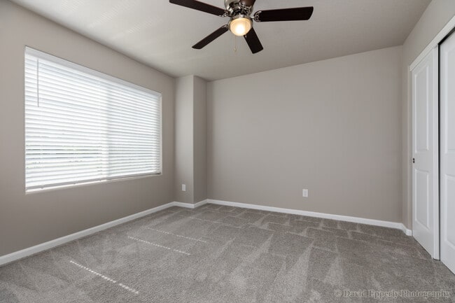 Building Photo - 495 NE 81st Ave