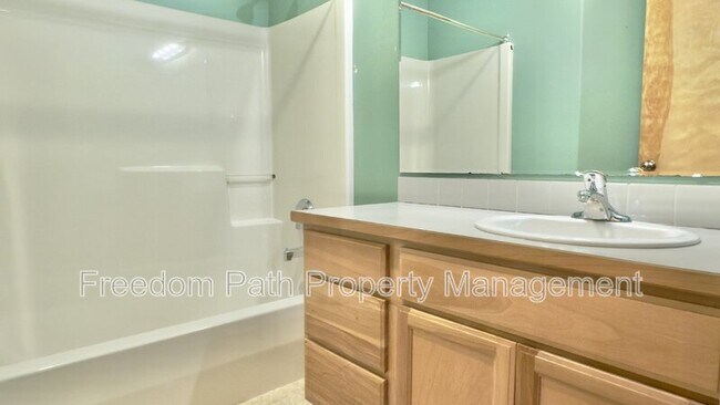 Building Photo - 1181 Elderberry Cir
