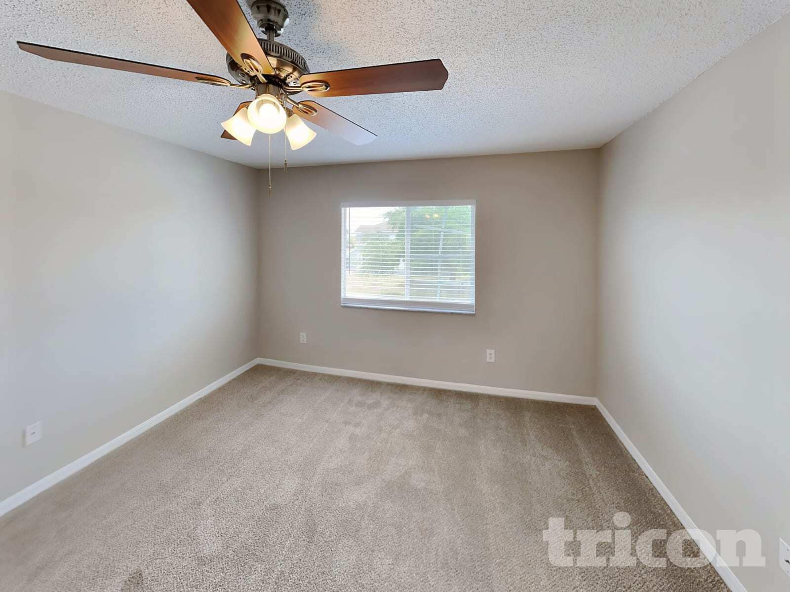 Building Photo - 12603 Longcrest Dr