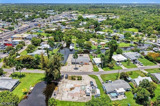 Building Photo - 20 Estate Dr