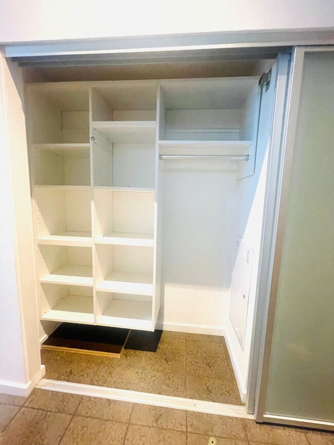 Hall Closet - 133 The Promenade N