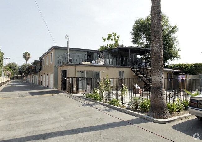 Building Photo - 15560 Amar Rd