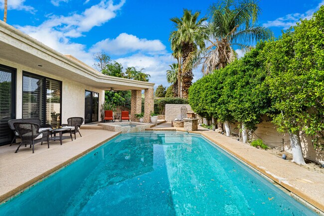 Building Photo - 45640 Rancho Palmeras Dr