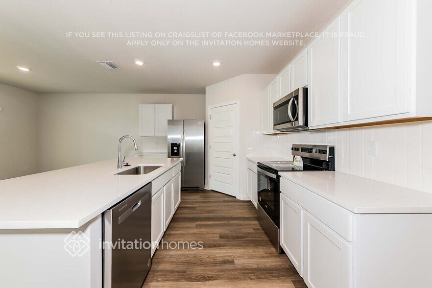 Building Photo - 18318 Wheathouse Pl