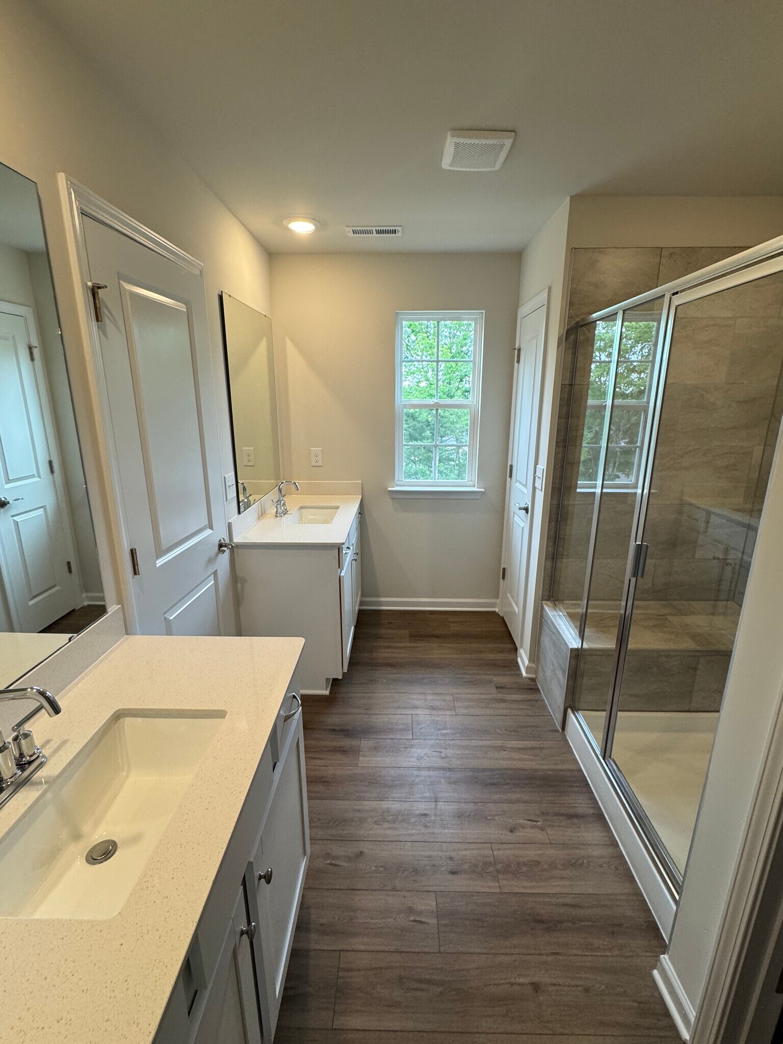 Master bathroom - 1203 Mary Jane Ave
