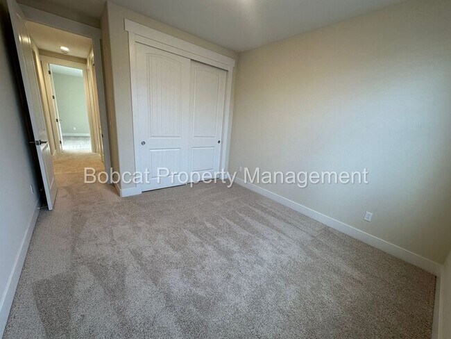 Building Photo - 1631 Delta Downs Dr