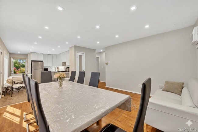 Building Photo - 11 Edward Ave