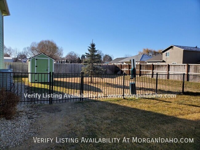 Building Photo - 841 S Sunglow Ln