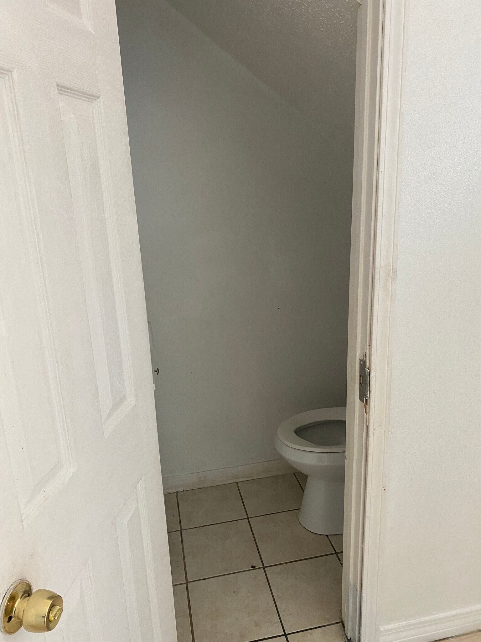 Building Photo - 2608 Angelique Dr